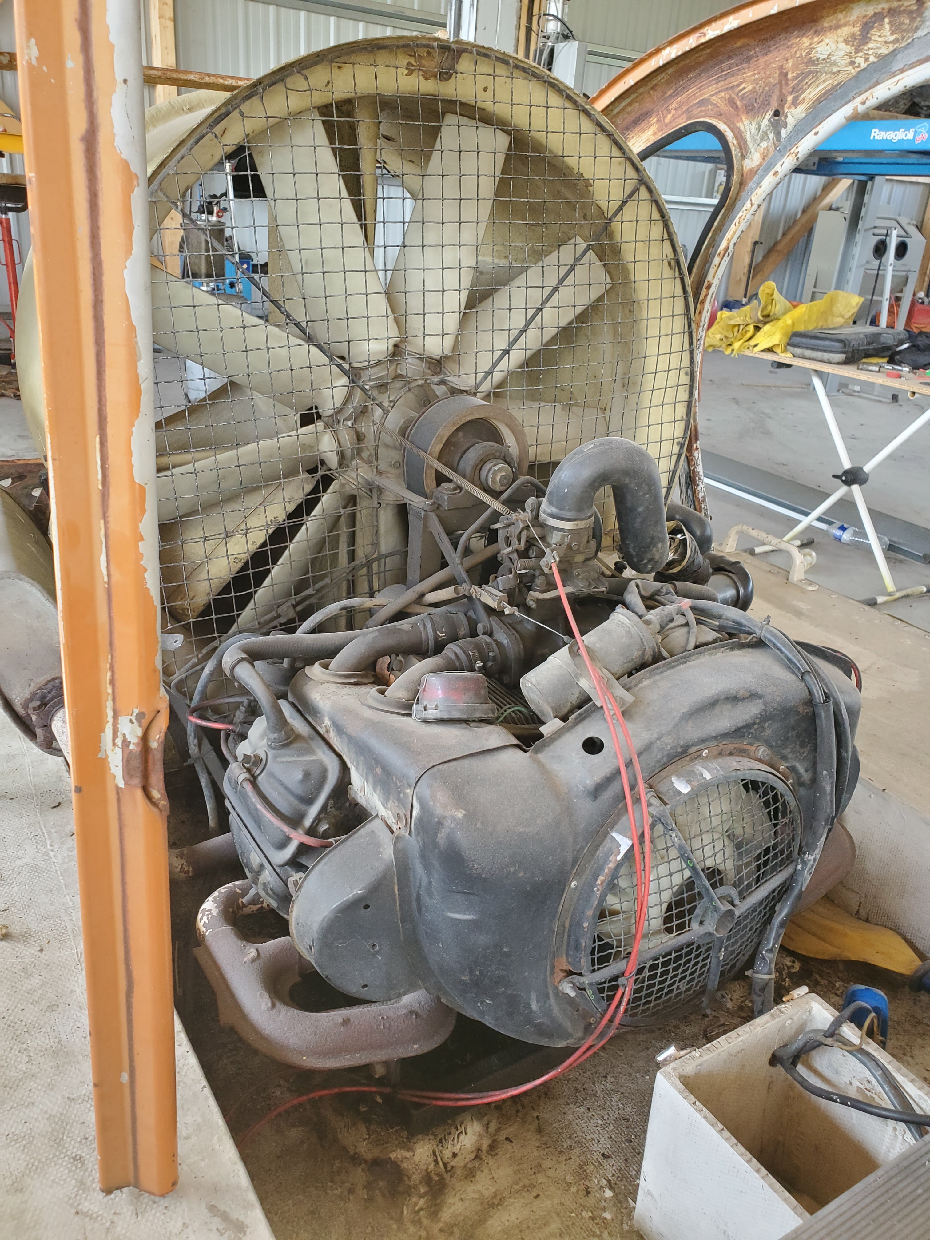  Moteur de  Citroen GS avant restauration